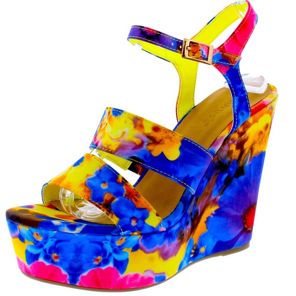 Spring Bloom Floral Platform Wedge Sandal - Picture 2 of 3